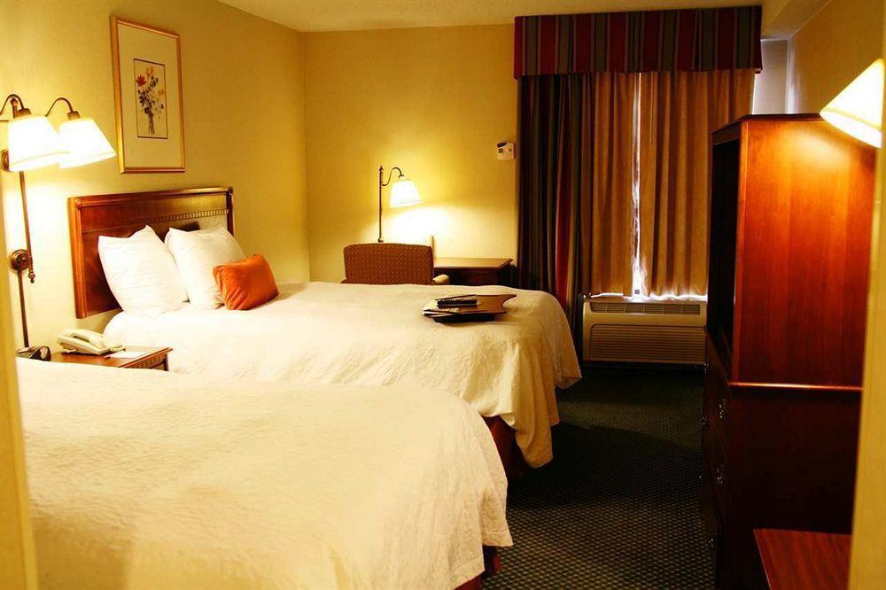 Hampton Atlanta-north Druid Hills Hotel 3*
