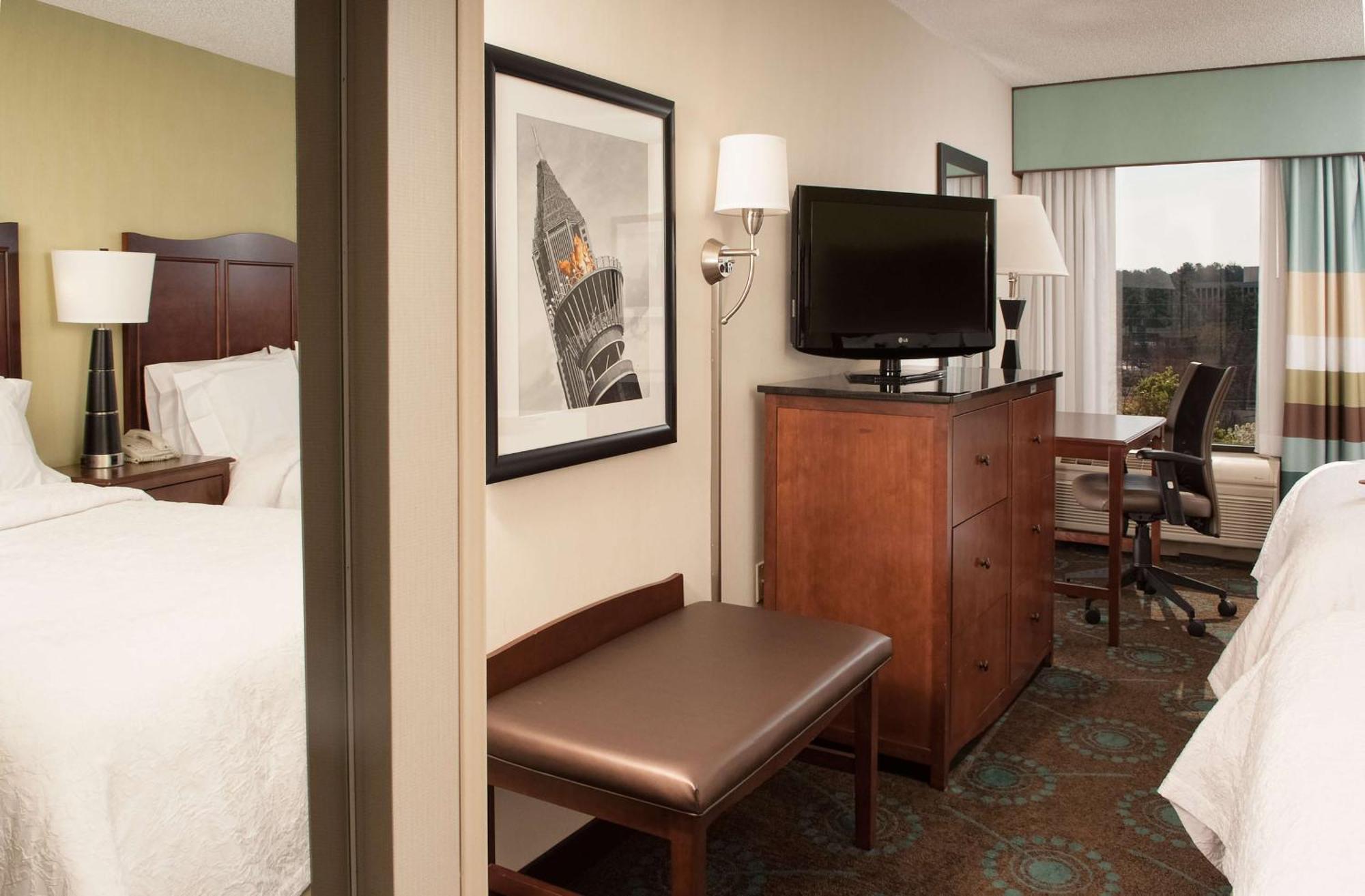Hampton Atlanta-north 3*